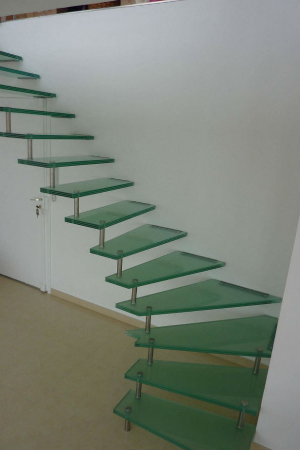 prix d'un escalier en verre