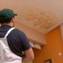 Plafond humide : que faire en cas de problème d’humidité au plafond ?