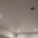 Guide pour changer l’ampoule d’un spot encastrable au plafond